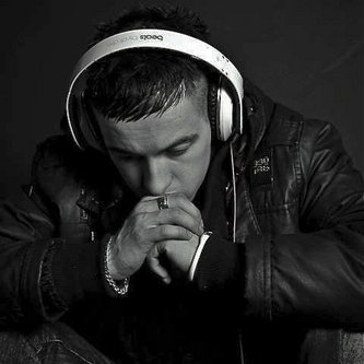 Profile Picture of Brett Andrew Robins (@BrettAndrew1990) on Twitter