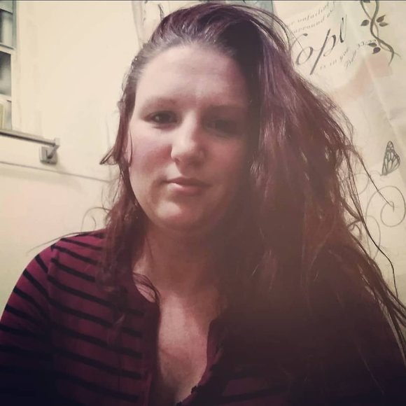 Profile Picture of Latasha Mayhall (@mayhall) on Poshmark