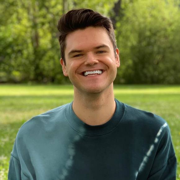 Profile Picture of Jesse Deerwester (@jessebabe23) on Poshmark