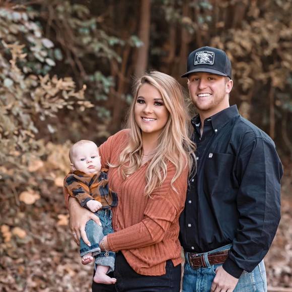 Profile Picture of Brett Snead (@brett_snead) on Poshmark