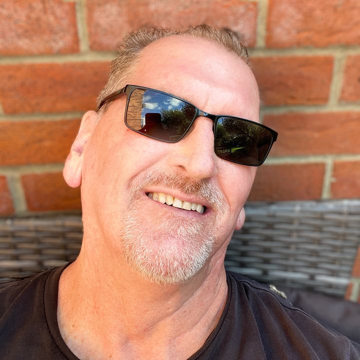 Profile Picture of David Newell (@daven64) on Tiktok