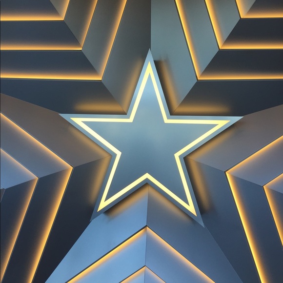 Profile Picture of Ramon Jarero (@moncheese67) on Poshmark