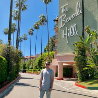 Profile Picture of Nick Thayer (@nickthayerlv) on Twitter