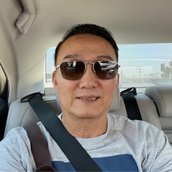 Profile Picture of Nguyen Than (@binhthannguyen4) on Poshmark