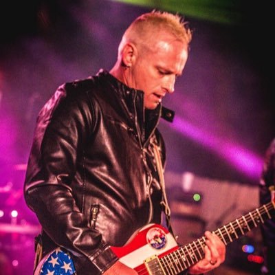 Profile Picture of Jason Null “NULLZY” (@jtnull) on Twitter