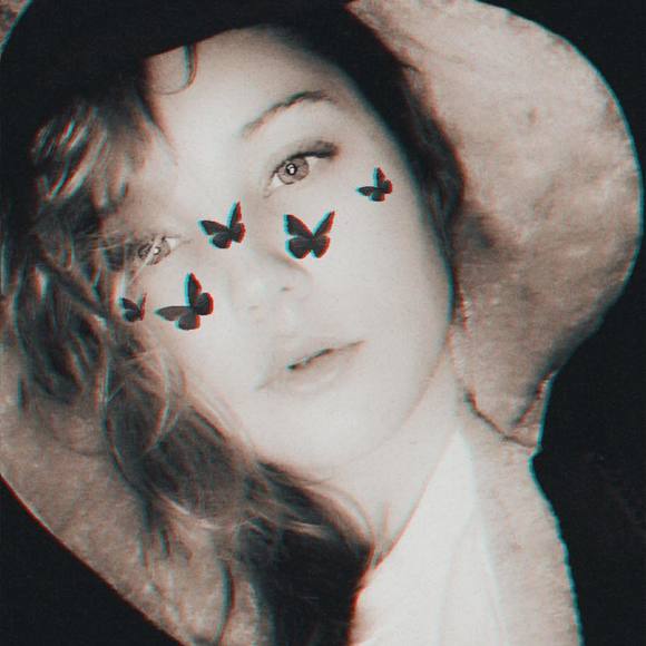 Profile Picture of Krystal Wagner (@krystalwagne499) on Poshmark