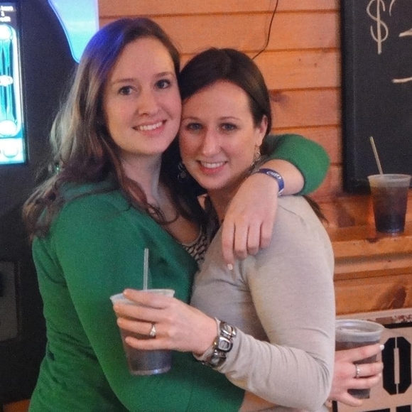 Profile Picture of Mary Cejka (@marycejka) on Poshmark