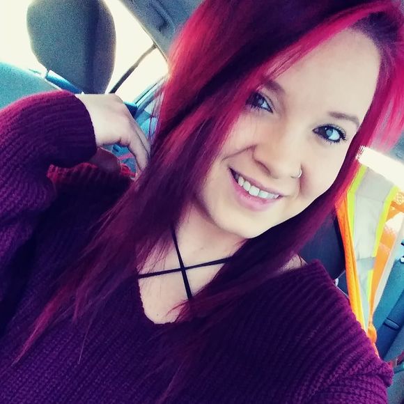 Profile Picture of Chyna Wilson (@ccwilson28) on Poshmark