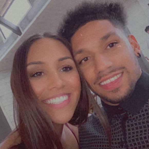 Profile Picture of Bri Stoves (@bkstoves) on Poshmark