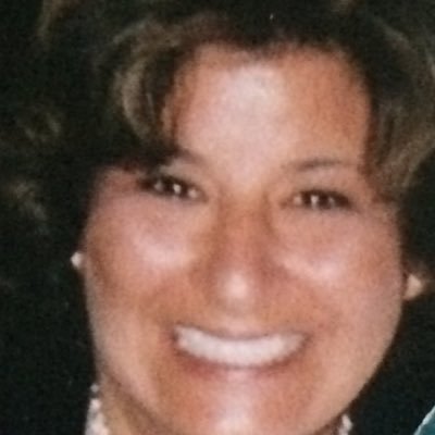 Profile Picture of Kathi Garcia (@KathiOHansen) on Twitter