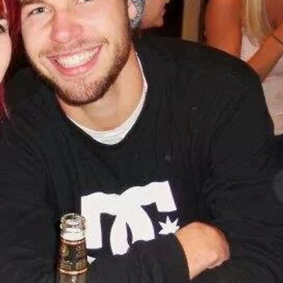 Profile Picture of Travis Hewitt (@TravHew88) on Twitter