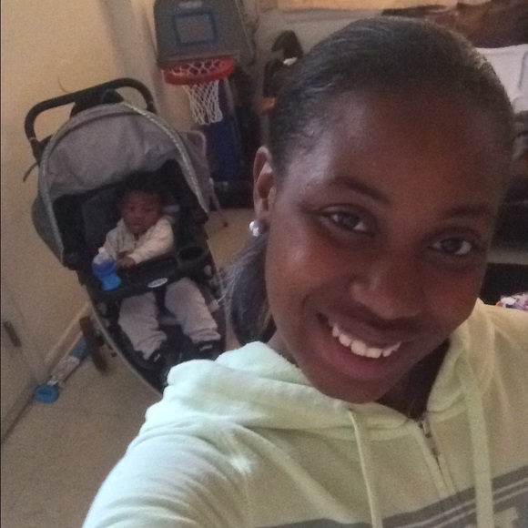 Profile Picture of Ashley Cobbs (@ashleyco13) on Poshmark