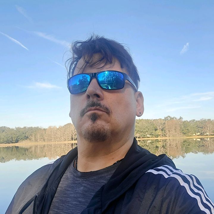 Profile Picture of Russ (@russelwerley) on Tiktok