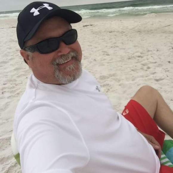 Profile Picture of Neil Hayes (@ndhayes411) on Poshmark