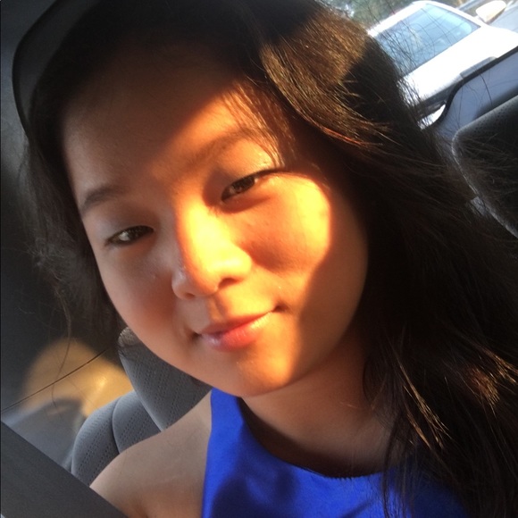 Profile Picture of Echo Zable (@etched01) on Poshmark
