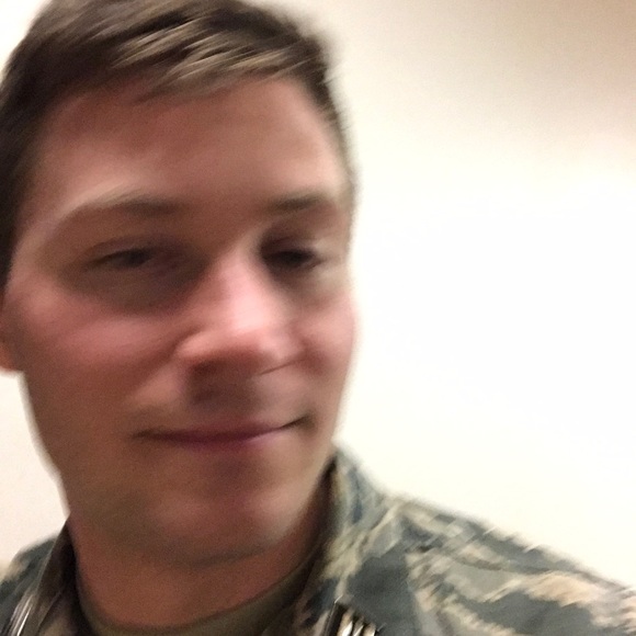 Michael Ehlen - Poshmark Profile Picture of Michael Ehlen (@mjehlen19) on Poshmark