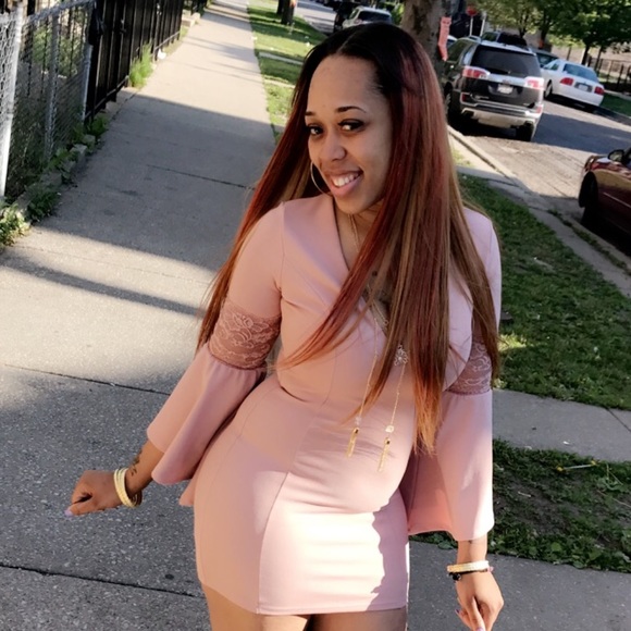 Profile Picture of Ravene Lawrence (@mrslawrence2009) on Poshmark