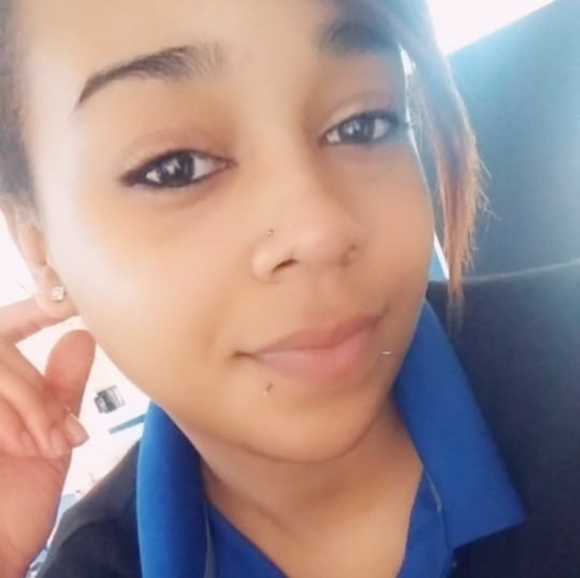 Profile Picture of Christal Fordham (@chrissy843) on Poshmark