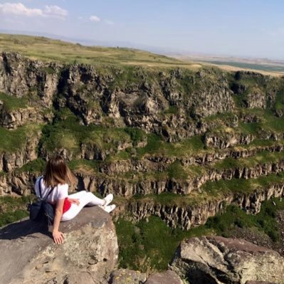 Profile Picture of Anna Khachaturyan (@Ann__Yan) on Twitter