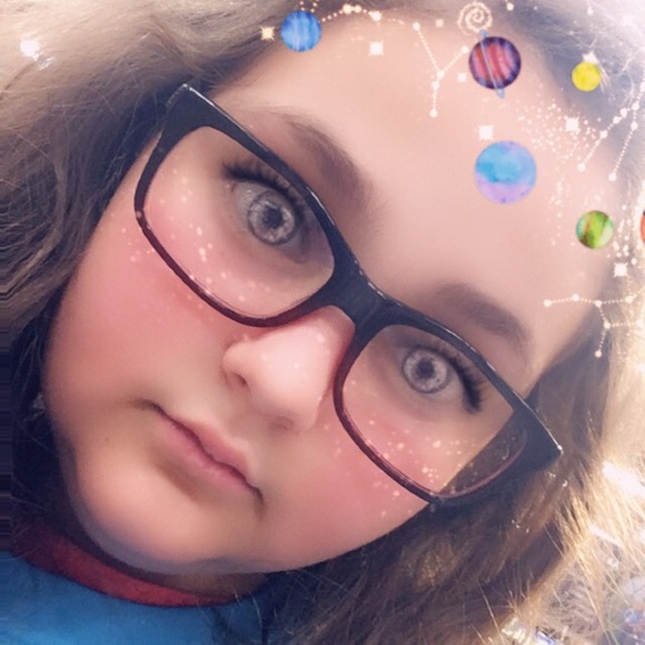 Profile Picture of Olivia Jurgensen (@littlelulu09) on Poshmark