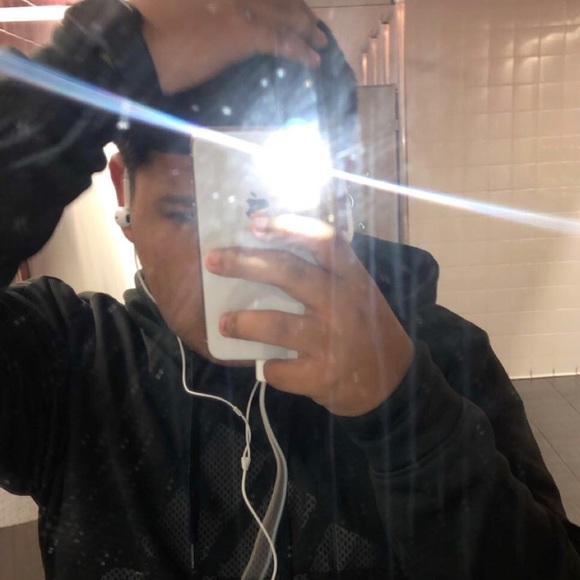 Profile Picture of Jeriel JesÃºs (@jeriel_j) on Poshmark