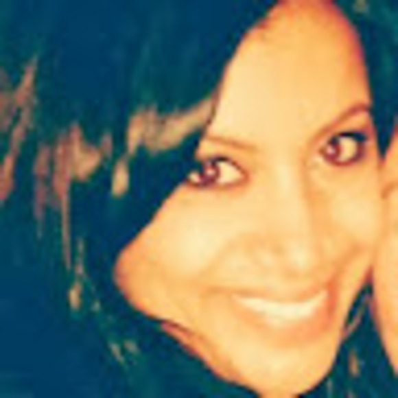 Profile Picture of Bijal Patel (@bijalmpatel) on Poshmark