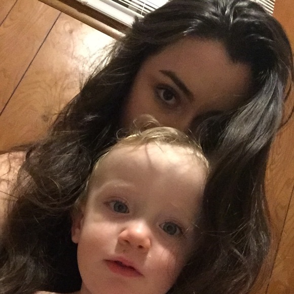 Profile Picture of Mckenna Allen (@mckenna03624) on Poshmark