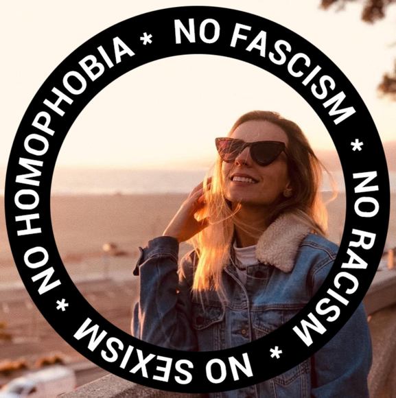 Profile Picture of Fernanda Oliani (@fernandaoliani) on Poshmark