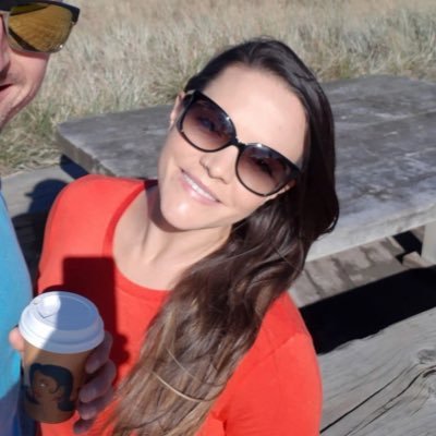 Profile Picture of Rebecca Edwards (@Jinja_Lilly) on Twitter