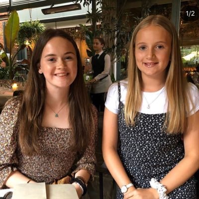 Profile Picture of Lily Holmes (@_lilyholmes) on Twitter