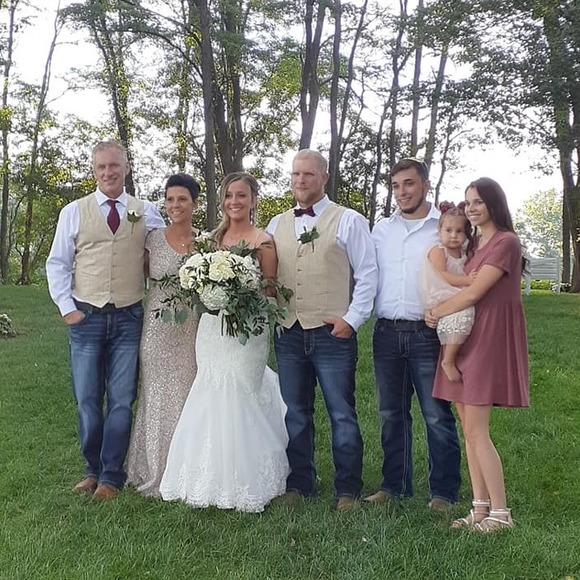 Profile Picture of Jeni Reida (@jenireida) on Poshmark