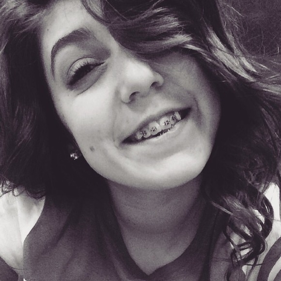 Profile Picture of Zoey Koplen (@zoeykoplen) on Poshmark