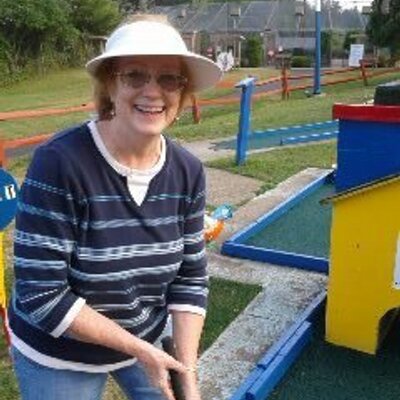 Profile Picture of Marsha Bernstein (@sugaranddiet) on Twitter