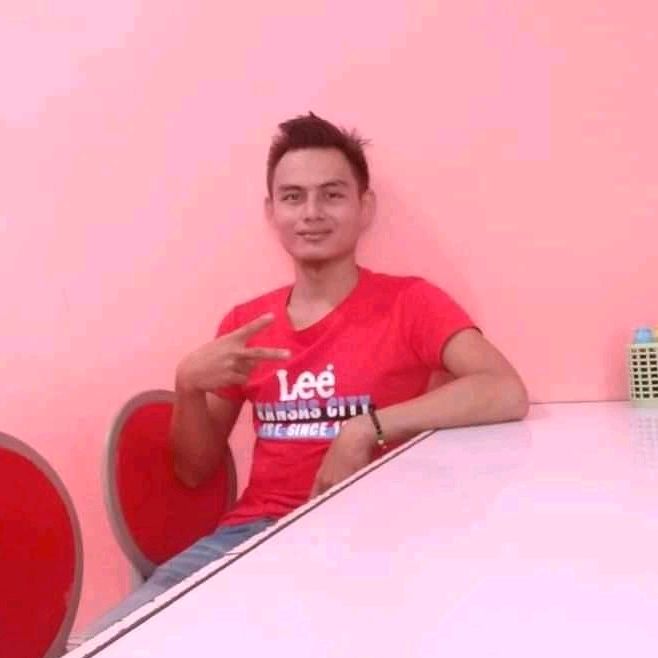 Profile Picture of robenpinong (@robenhussin2) on Tiktok