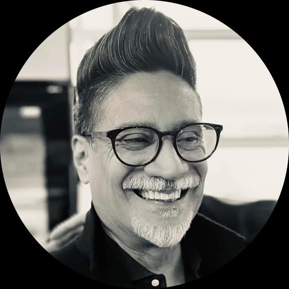 Profile Picture of Michael Bargas (@michelbreon) on Poshmark