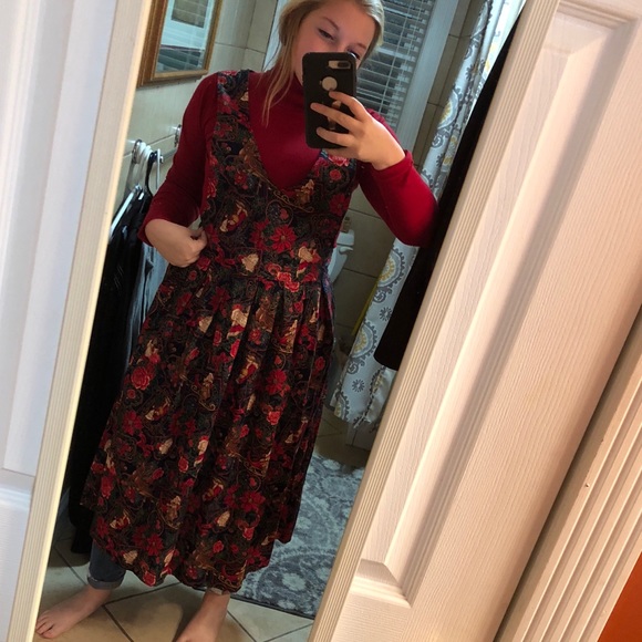 Profile Picture of Tori Hall (@thall638) on Poshmark