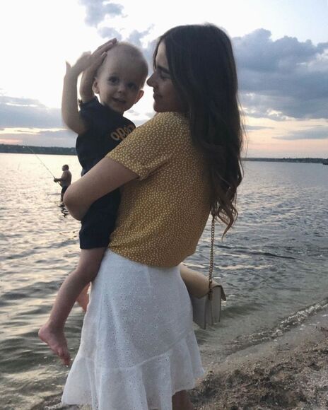 Profile Picture of Robin Baldwin (@brbaldwinadv) on Poshmark