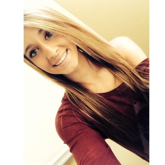 Profile Picture of Miriam Edes (@miriamedes) on Poshmark