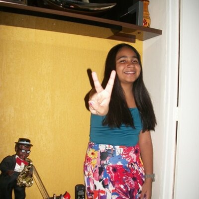 Profile Picture of Larissa (@BryanLarissa) on Twitter