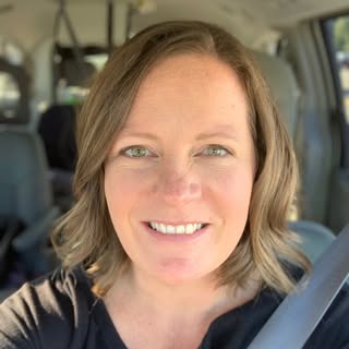 Profile Picture of Sarah Toth (@sarahtoth) on Instagram