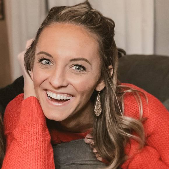 Profile Picture of Kathryn Bottcher (@kathrynbottcher) on Poshmark