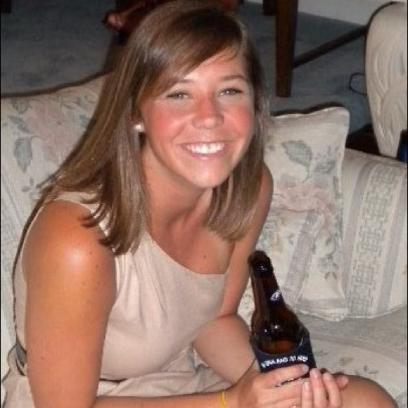 Profile Picture of Jessica Crabtree (@jesscrab12) on Poshmark