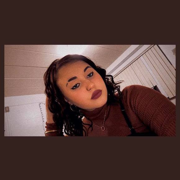 Profile Picture of Mckenzie Kilkenny (@faithkilkenny) on Poshmark