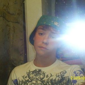 Profile Picture of Travis Hale (@crazygutar13) on Myspace