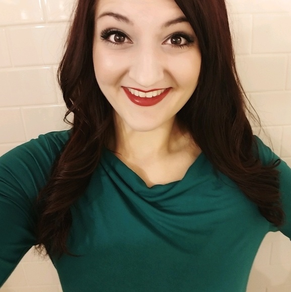Profile Picture of Sarah Bogenreif (@rahshrek) on Poshmark