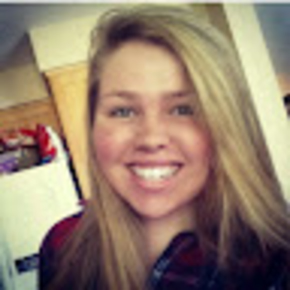 Profile Picture of Jordan Cooley (@jordan2coolj) on Poshmark