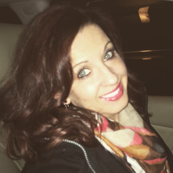 Profile Picture of Cara Crawford (@caraleigh11) on Poshmark