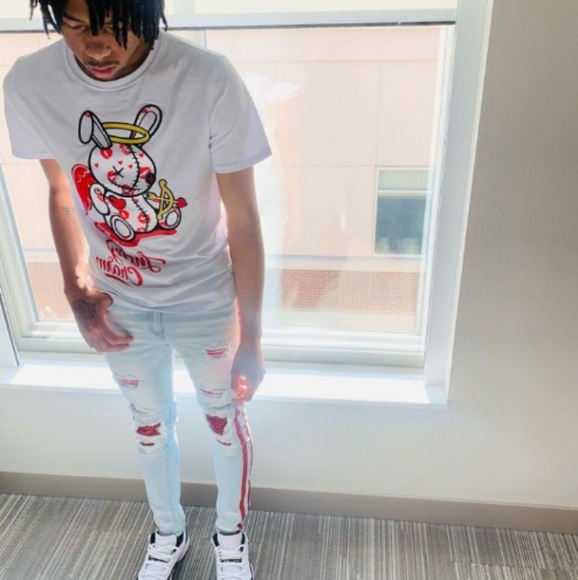 Profile Picture of Julian Hill (@juhill202) on Poshmark