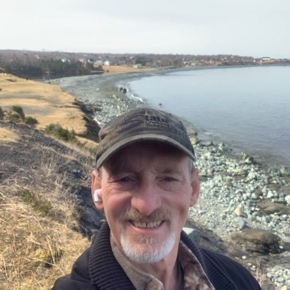 Profile Picture of Joseph Hanames (@hanjo1319) on Poshmark