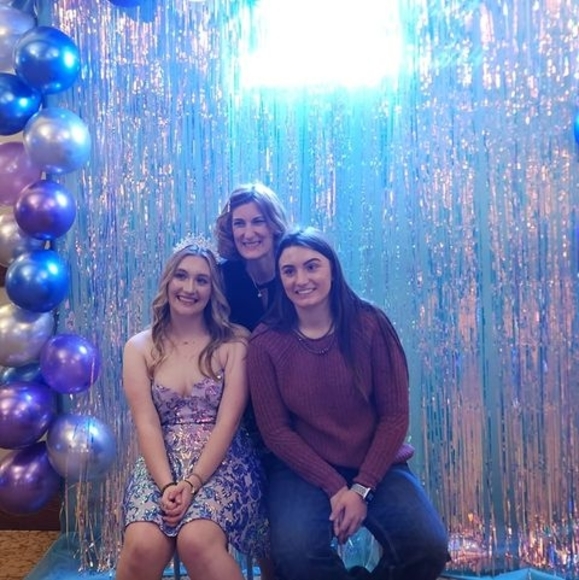 Profile Picture of Jennifer Richbourg (@geejenni3) on Poshmark